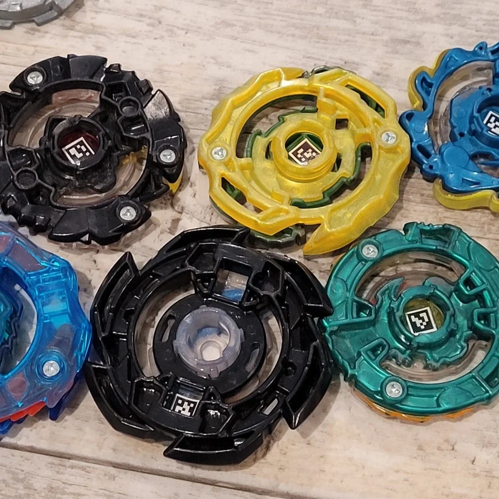 Beyblade Burst Evolution &‎ Turbo Collection - Launchers, Layers, Discs & Case